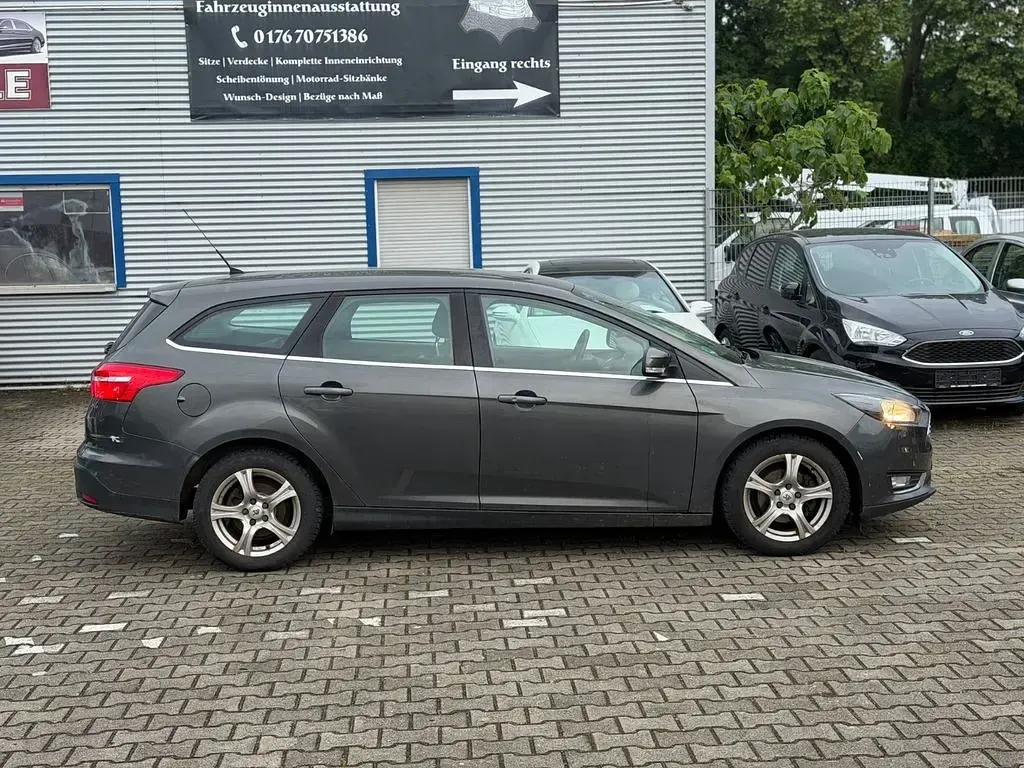 Usata Ford Focus Titanium 125 CV (91 kW) 2017 Grigio Berlina