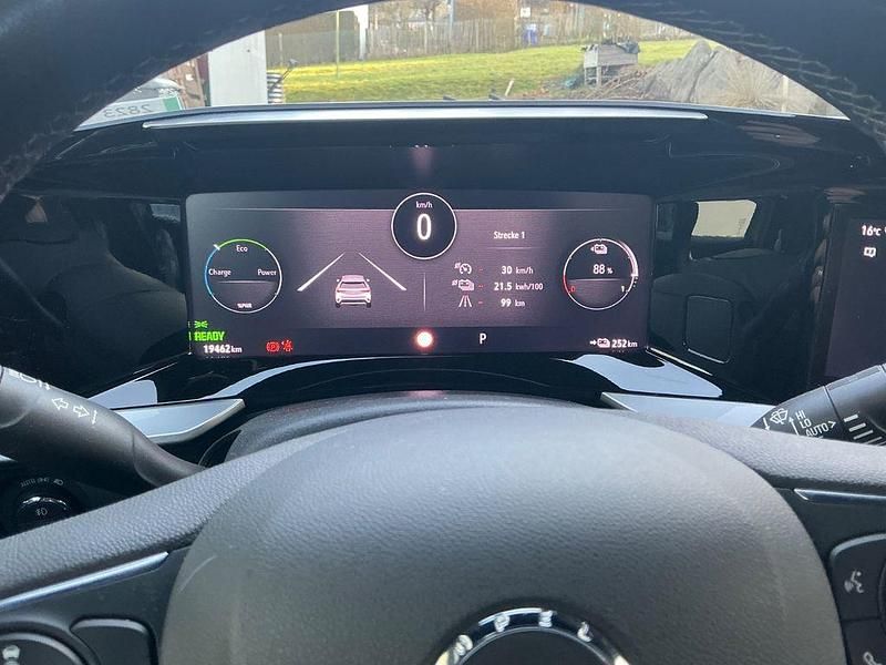 Gebraucht Opel Mokka-e Ultimate 100 kW (136 PS) 2021 Grün SUV