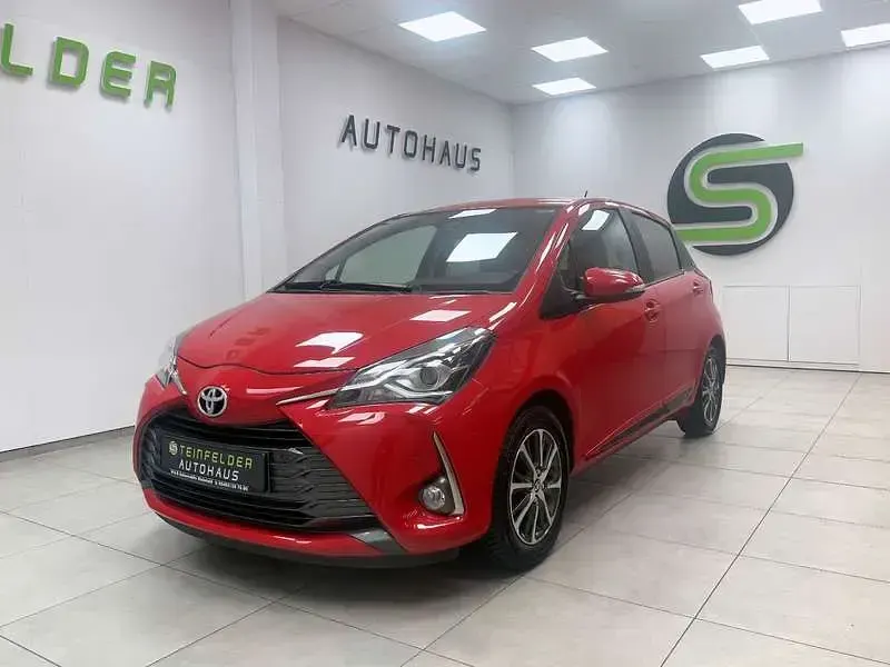 Gebraucht Toyota Yaris Team 111 PS (81 kW) 2020 Rot Kleinwagen
