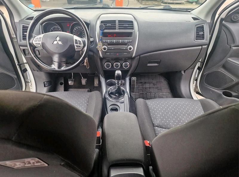 Weiß Gebraucht 2011 Mitsubishi ASX SUV | 6.500 € (Etwas zu teuer) - Bild 1/4