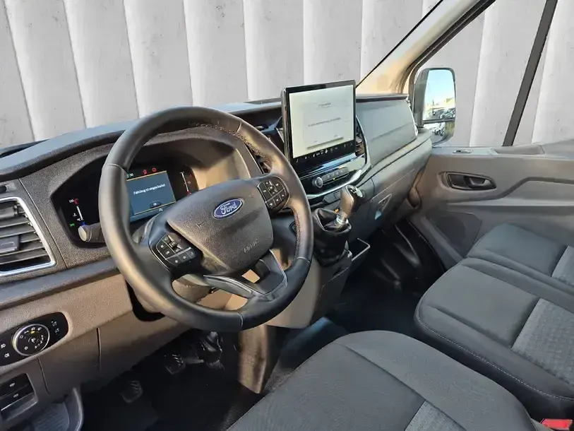 Gebraucht Ford Transit Trend 131 PS (96 kW) 2025 Frozen white Limousine