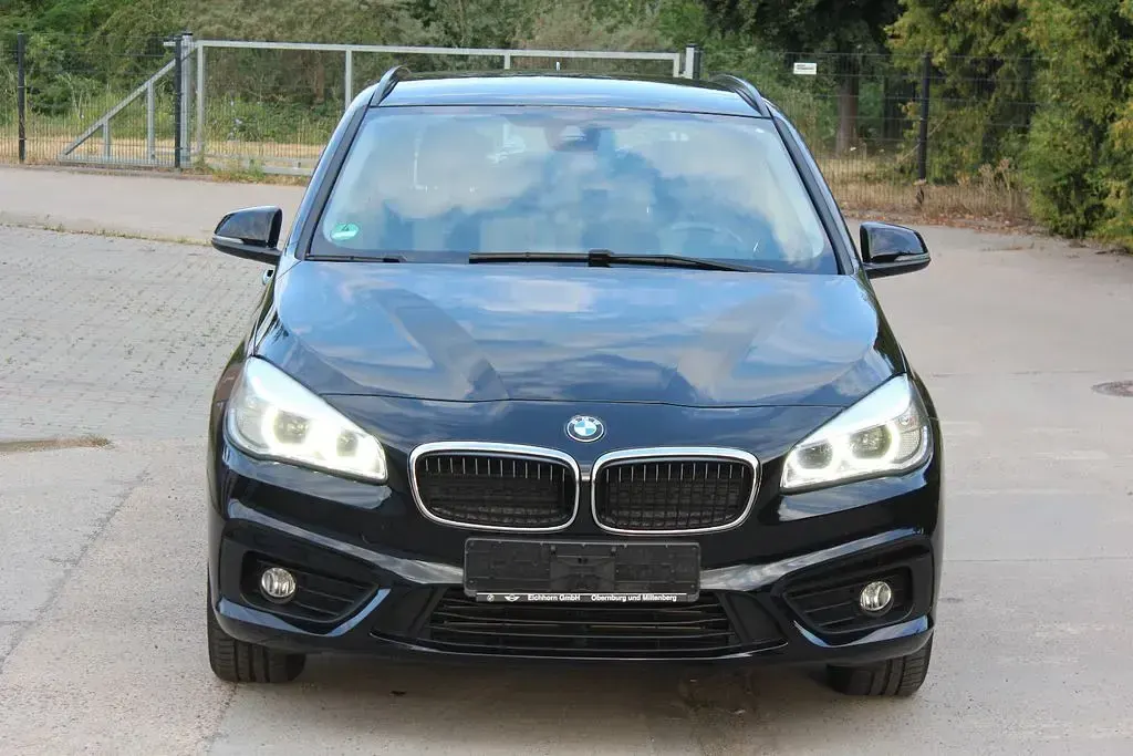 Gebraucht BMW 218 Active Tourer Advantage 136 PS (100 kW) 2018 Schwarz Van / Kleinbus