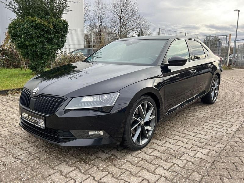 Schwarz Gebraucht 2018 Skoda Superb SportLine Limousine | 16.990 € (Guter Preis) - Bild 1/4