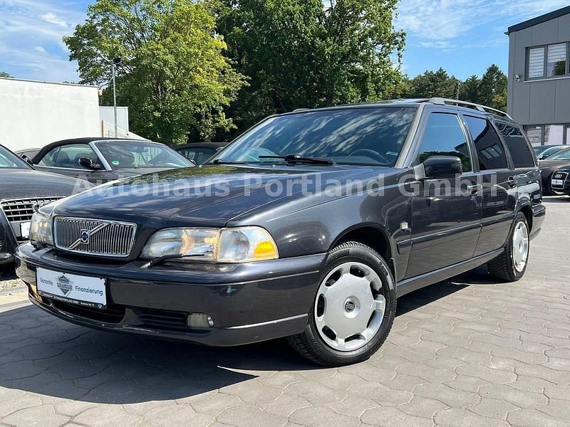 Gebraucht Volvo V70 144 PS (105 kW) 1999 Schwarz Kombi