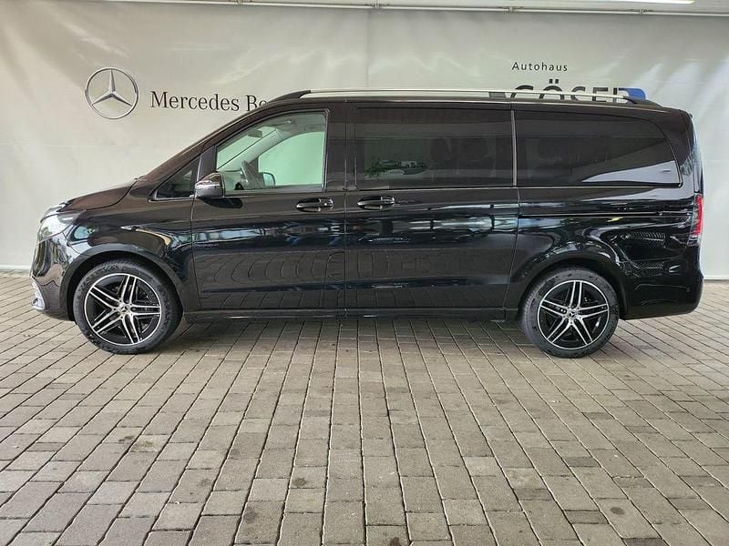 Gebraucht Mercedes V250 Style 190 PS (139 kW) 2024 Schwarz Van / Kleinbus