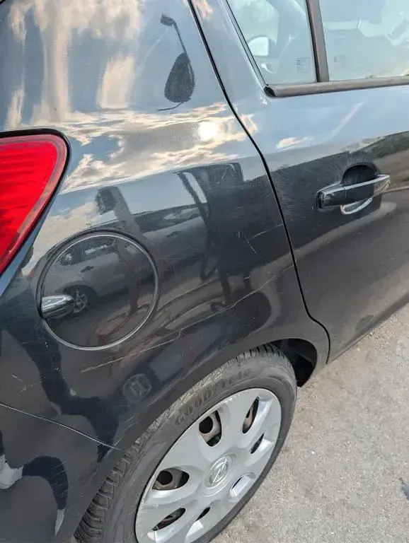 Gebraucht Opel Corsa Active 86 PS (63 kW) 2013 Schwarz Kleinwagen