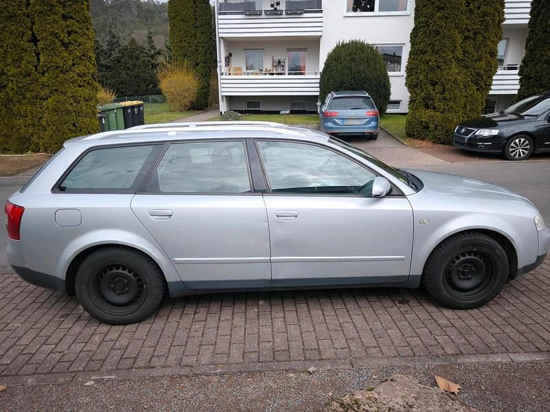 Gebraucht Audi A4 131 PS (96 kW) 2002 Grau Kombi