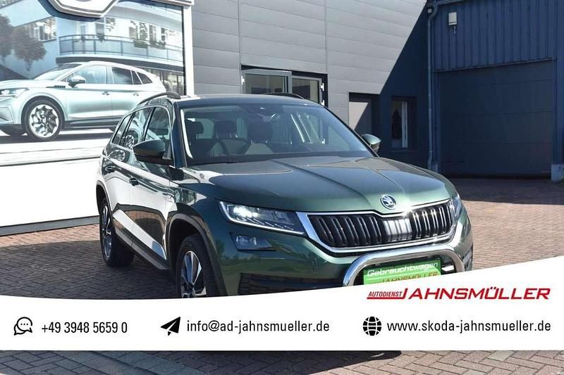 Emeraldgrün metallic Gebraucht 2020 Skoda Kodiaq Drive SUV | 25.490 € (Superpreis) - Bild 1/4