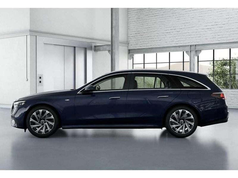 Gebraucht Mercedes E300 Avantgarde 204 PS (150 kW) 2025 Blau metalliclack nautikblau Kombi
