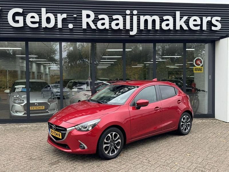 Rot Gebraucht 2017 Mazda 2 Limousine | 6.400 € (Fairer Preis) - Bild 1/4