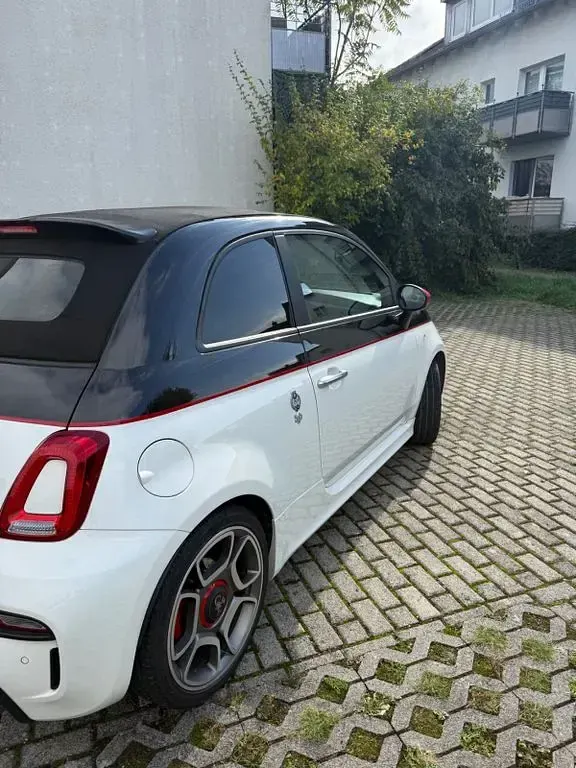 Gebraucht Abarth 595C Turismo 165 PS (121 kW) 2020 Weiß Cabrio