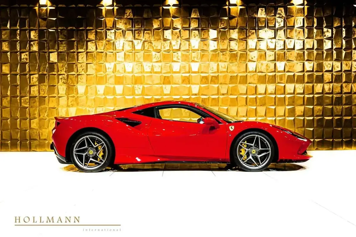 Gebraucht Ferrari F8 719 PS (528 kW) 2021 Rosso corsa Coupé