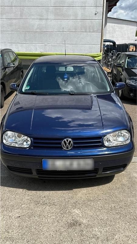 Blau Gebraucht 2003 VW Golf IV Kleinwagen | 900 € (Superpreis) - Bild 1/4