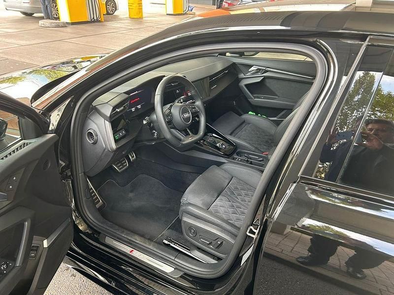 Gebraucht Audi RS3 Sport 400 PS (294 kW) 2022 Schwarz Limousine