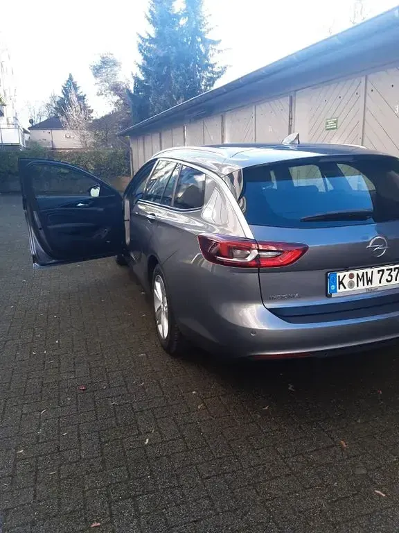 Gebraucht Opel Insignia Dynamic 165 PS (121 kW) 2017 Grau Kombi