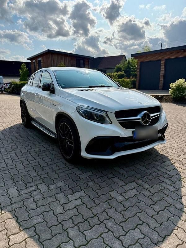 Weiß Gebraucht 2018 Mercedes GLE63 AMG AMG Coupé | 49.400 € (Fairer Preis) - Bild 1/4