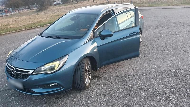 Gebraucht Opel Astra Dynamic 150 PS (110 kW) 2016 Blau Kombi