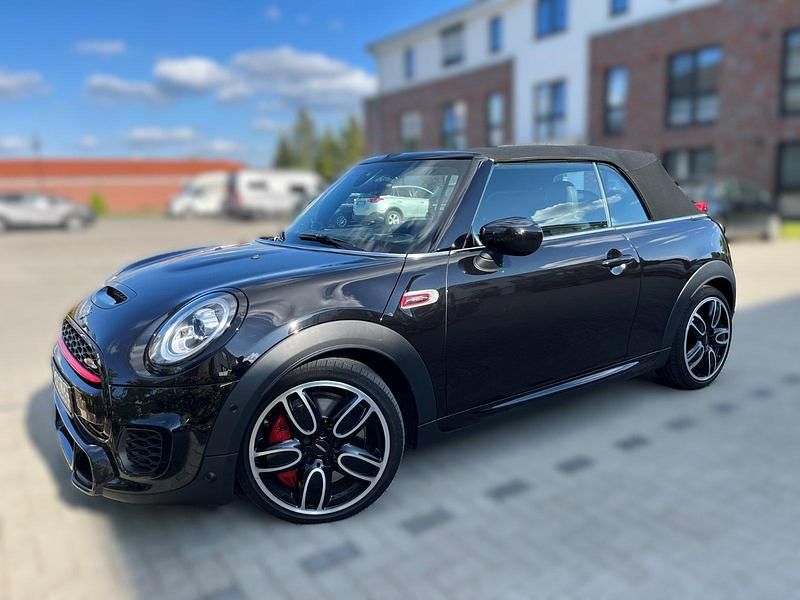Schwarz Gebraucht 2020 Mini John Cooper Works Cabriolet Cabrio | 27.900 € (Fairer Preis) - Bild 1/4