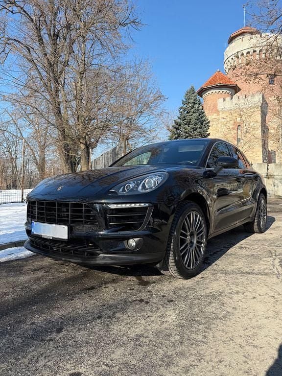 Second-hand Porsche Macan S 258 CP (189 kW) 2016 Negru SUV