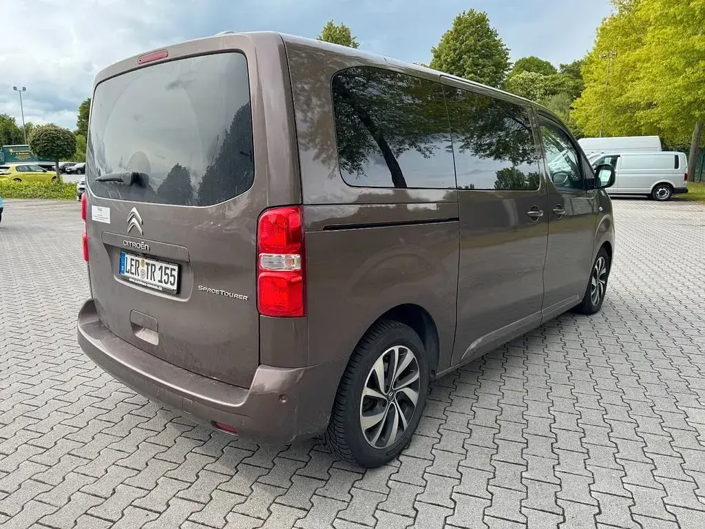 Używany Citroën Spacetourer Business Class 150 KM (110 kW) 2017 Brązowy Minivan