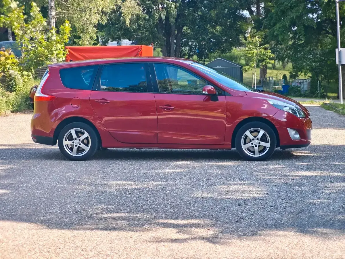 Gebraucht Renault Mégane 130 PS (95 kW) 2010 Limousine