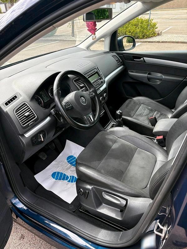 Gebraucht VW Sharan 140 PS (102 kW) 2015 Blau Van / Kleinbus