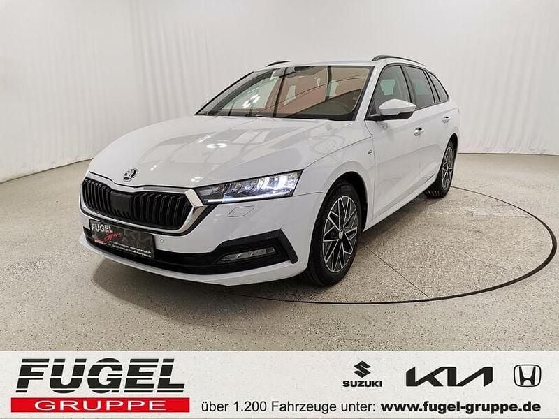 Moonweiss metallic Gebraucht 2022 Skoda Octavia Clever Kombi | 23.469 € (Guter Preis) - Bild 1/4
