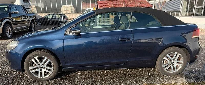 Gebraucht VW Golf Cabriolet Basis 105 PS (77 kW) 2012 Blau Cabrio