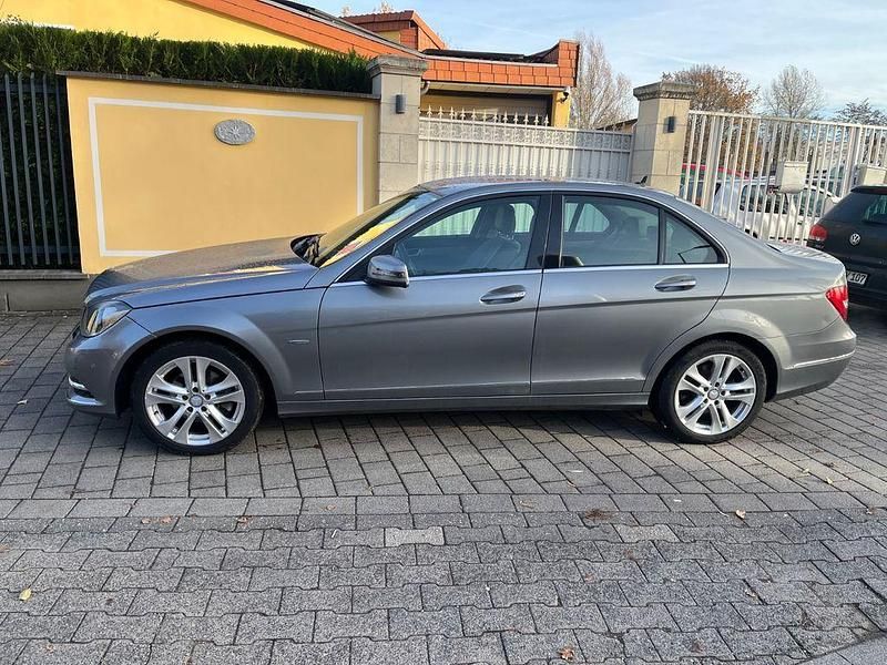 Gebraucht Mercedes C220 170 PS (125 kW) 2012 Silber Limousine