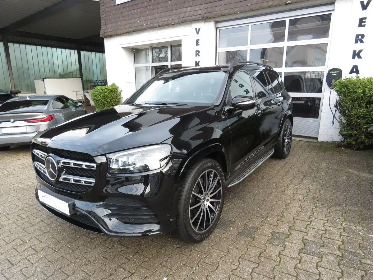 Gebraucht Mercedes GLS580 AMG line 489 PS (359 kW) 2023 Schwarz SUV