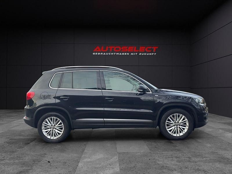 Gebraucht VW Tiguan Cup 140 PS (102 kW) 2014 Schwarz SUV