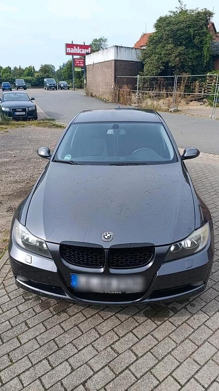 Andere farben Gebraucht 2008 BMW 320 Limousine | 2.500 € (Superpreis) - Bild 1/4