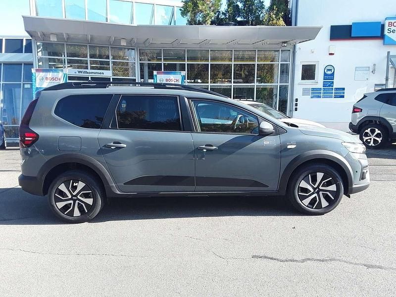 Neu Dacia Jogger Expression 110 PS (80 kW) 2025 Schiefer grau Van / Kleinbus