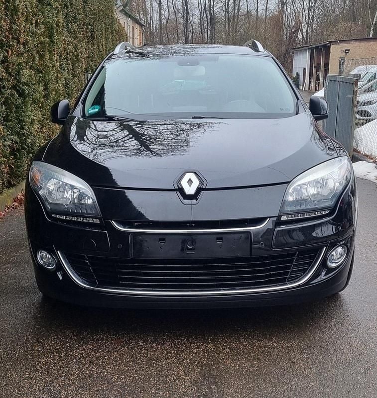 Gebraucht Renault Mégane GrandTour 130 PS (95 kW) 2013 Schwarz Kombi