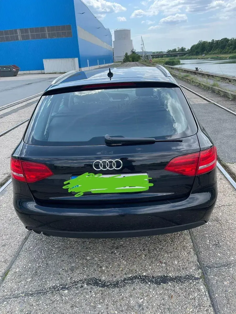 Gebraucht Audi A4 Attraction 170 PS (125 kW) 2009 Schwarz Kombi