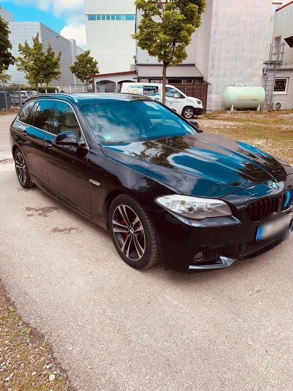 Schwarz Gebraucht 2011 BMW 530 M Sport Kombi | 8.800 € (Guter Preis) - Bild 1/4