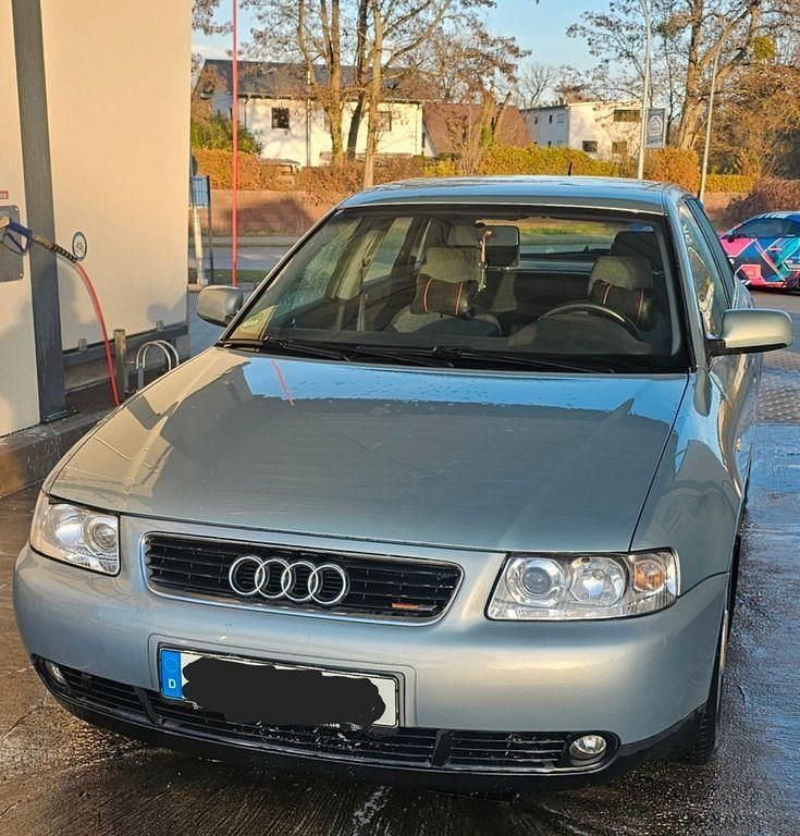Gebraucht Audi A3 Sport 150 PS (110 kW) 2002 Blau Kleinwagen