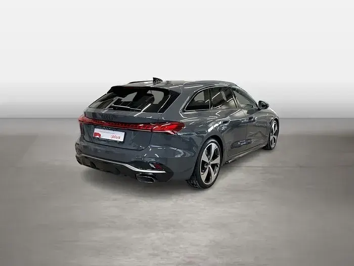 Używany Audi A5 S-Line 204 KM (150 kW) 2025 Szary Kombi
