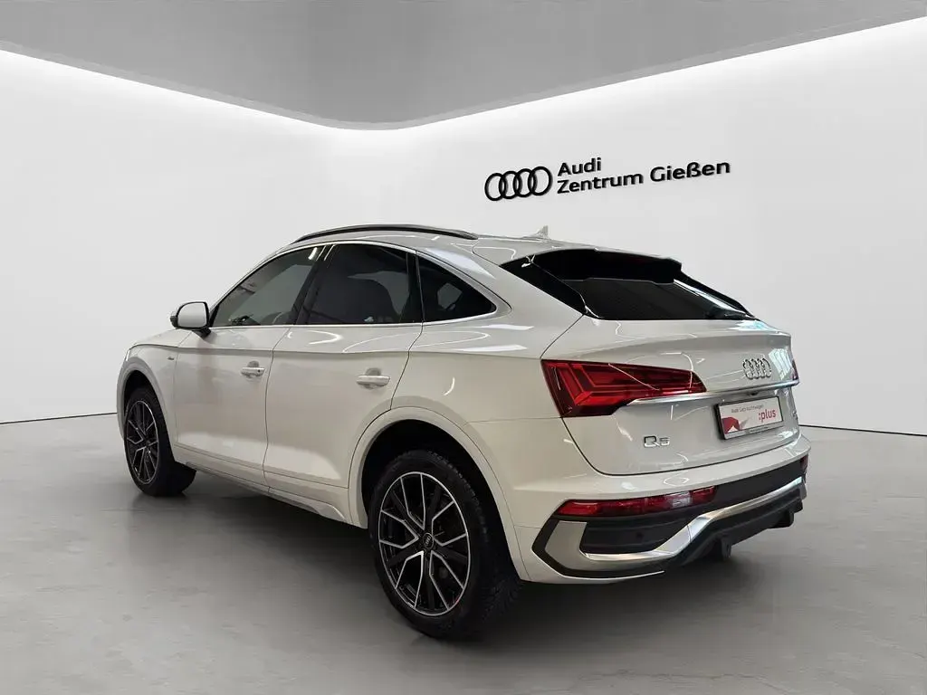 Gebraucht Audi Q5 Sportback S-Line 204 PS (150 kW) 2023 Gletscherweiß metallic SUV