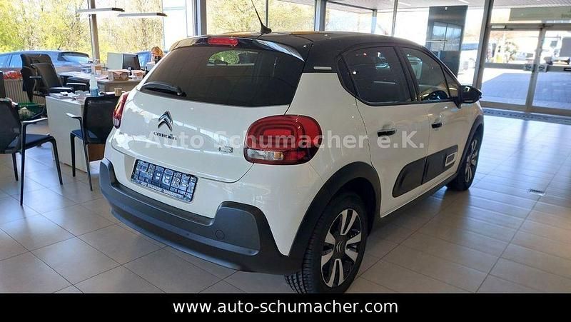 Gebraucht Citroën C3 Shine 82 PS (60 kW) 2023 Weiß Kleinwagen