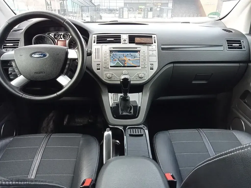 Gebraucht Ford Kuga Titanium 163 PS (119 kW) 2012 Weiß SUV