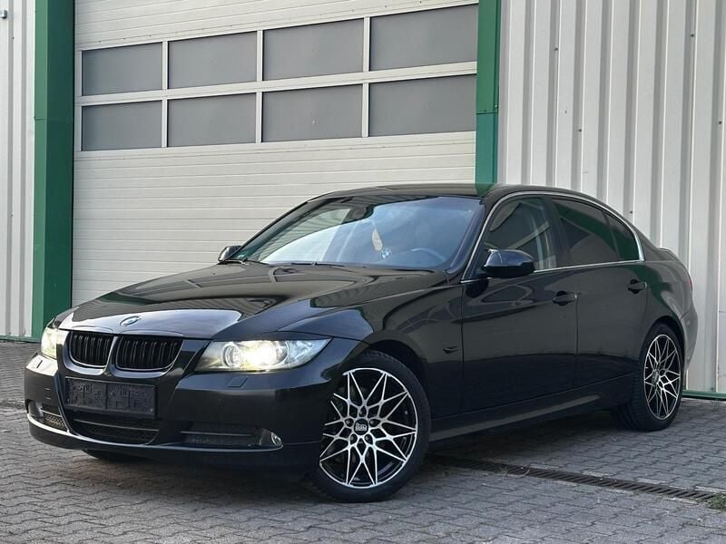 Schwarz Gebraucht 2008 BMW 325 Limousine | 6.499 € (Superpreis) - Bild 1/4