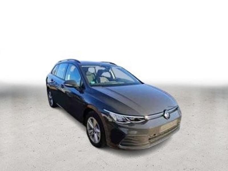 Gebraucht VW Golf VIII Life 116 PS (85 kW) 2022 Grau Kombi