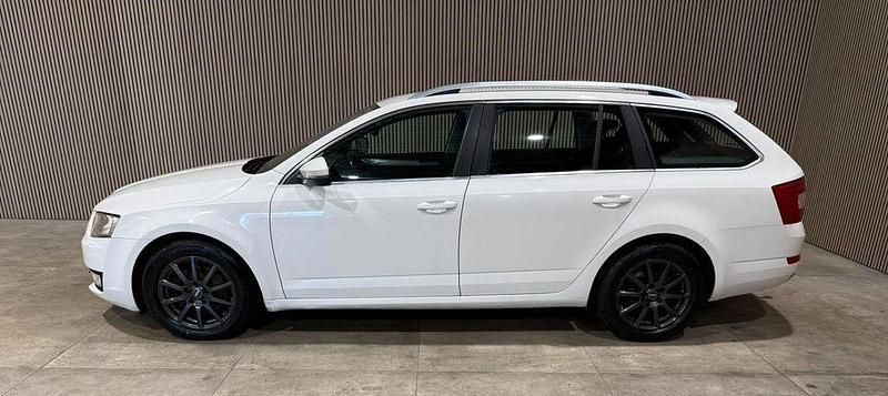 Gebraucht Skoda Octavia 150 PS (110 kW) 2014 Weiß Kleinwagen
