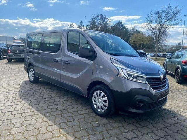 Gebraucht Renault Trafic Life 145 PS (106 kW) 2021 Stahlgrau Van / Kleinbus
