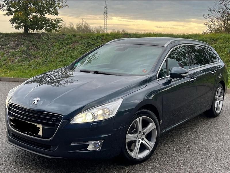 Blau Gebraucht 2014 Peugeot 508 GT Kombi | 13.700 € - Bild 1/4