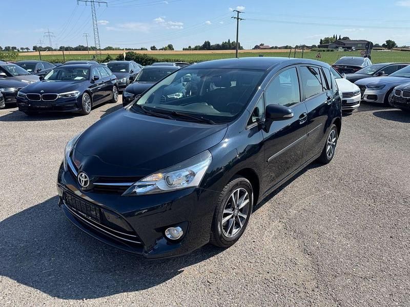 Blau Gebraucht 2014 Toyota Verso Comfort Van / Kleinbus | 9.900 € (Fairer Preis) - Bild 1/4