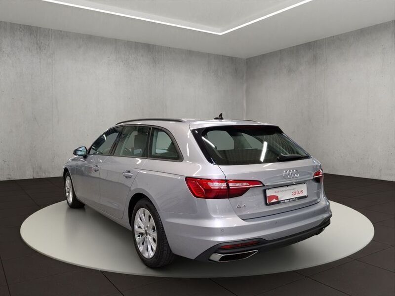 Gebraucht Audi A4 Ambiente 136 PS (100 kW) 2022 Florettsilber metallic Kombi