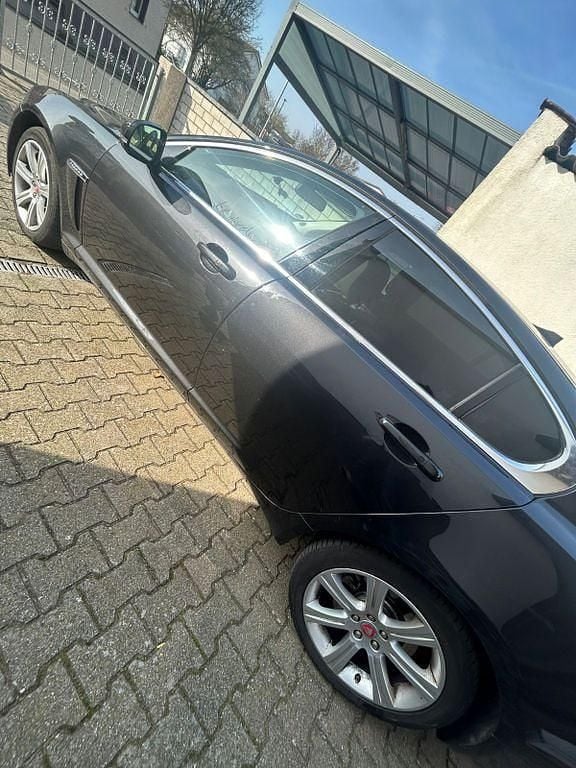 Gebraucht Jaguar XF S 275 PS (202 kW) 2014 Schwarz Limousine