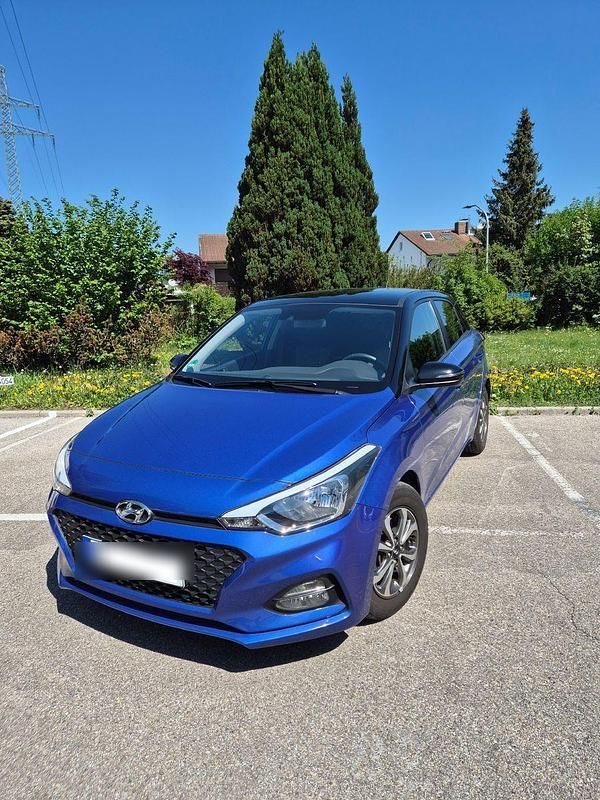 Schwarz Gebraucht 2019 Hyundai i20 Kleinwagen | 12.300 € (Fairer Preis) - Bild 1/4